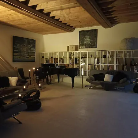 Hameau Fleuri Βίλα